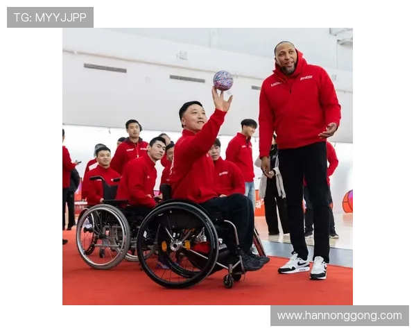 2011年小牛夺冠功臣！肖恩-马里昂今日来到现场观看G3！